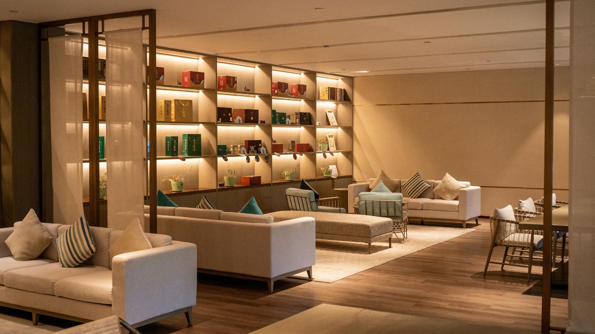 Investing-hotel-Oman (4)