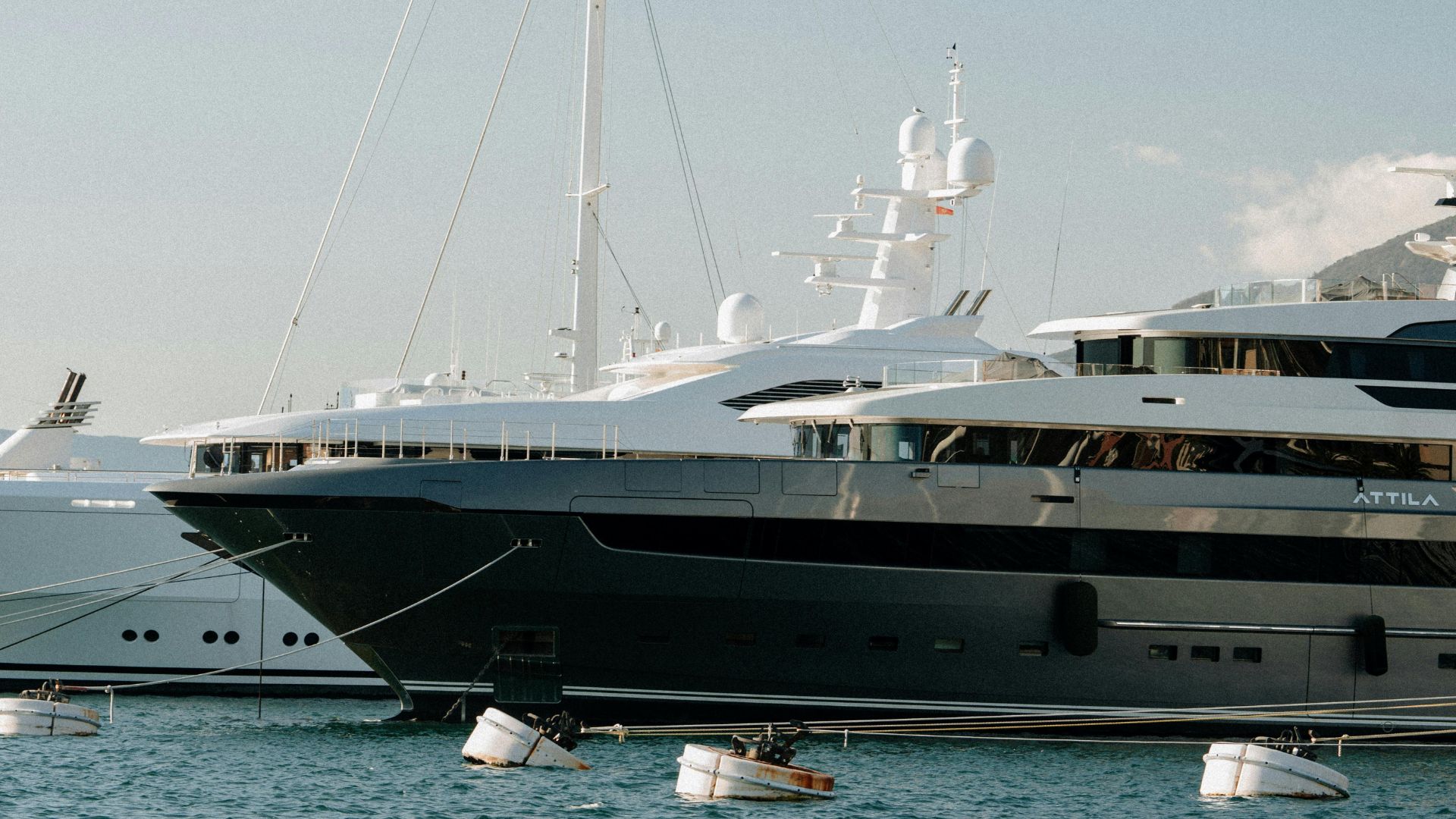 Yacht-Rental-Oman (1)